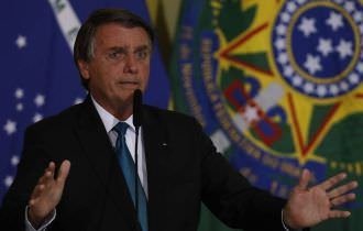 Folha chama Bolsonaro de ex-presidente em matéria sobre aluguel do Triplex