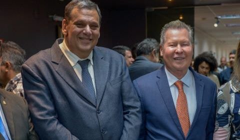 Carijó deixa PSDB de Arthur Neto após notícia de filiação de Amazonino