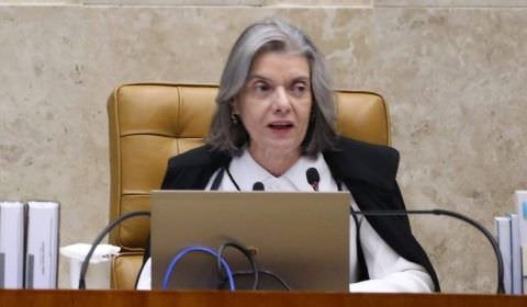Cármen Lúcia comenta casos de violência de gênero contra jornalistas