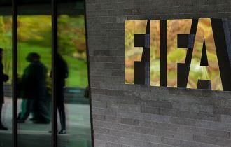 Fifa permite que estrangeiros suspendam contratos com clubes ucranianos e russos