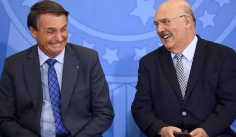 Governo Bolsonaro teve 28 trocas de ministros; só perde para gestão Dilma