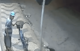 Homem corta garganta do melhor amigo por causa de bicicleta velha; veja vídeo