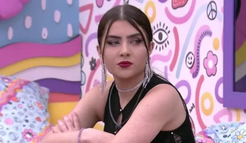 Jade combina pulo na piscina com grupo Lollipop caso volte do paredão