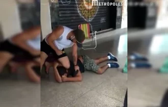 Mãe de homem morto após tentativa de estupro em sexshop: “Mataram ele”