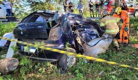 Mãe e filhos morrem em acidente a caminho de velório
