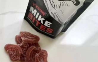 Mike Tyson cria petisco em formato de orelha com sabor de maconha