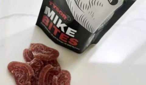 Mike Tyson cria petisco em formato de orelha com sabor de maconha