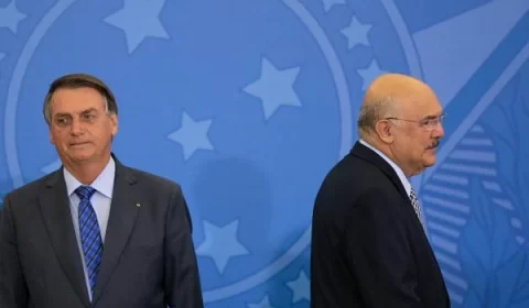 Ministro da Educação se reúne com Bolsonaro e deve ser exonerado