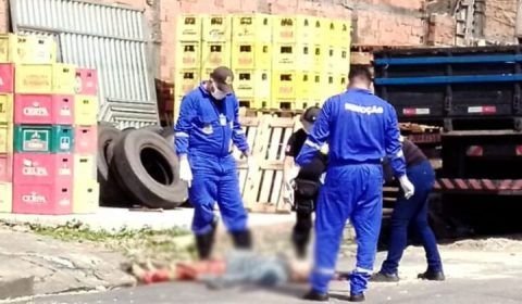 Mulher com roupa de gari é encontrada morta