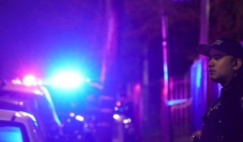 Pai surta, mata as três filhas com vários tiros e comete suicídio em uma igreja