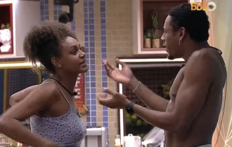 Paulo André e Jessi armam primeiro barraco no BBB 22: 'Me tacaram no paredão'