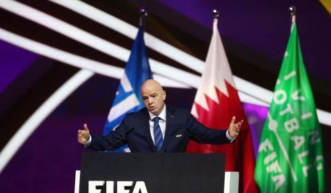 Presidente da Fifa recua de plano polêmico de Copa do Mundo bienal