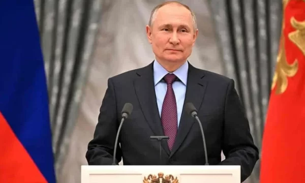 Putin enfrenta câncer terminal no intestino, diz fonte do Pentágono