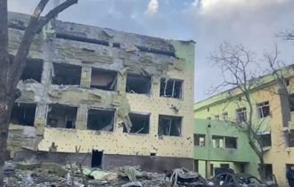 Rússia ataca maternidade e hospital infantil na cidade ucraniana de Mariupol