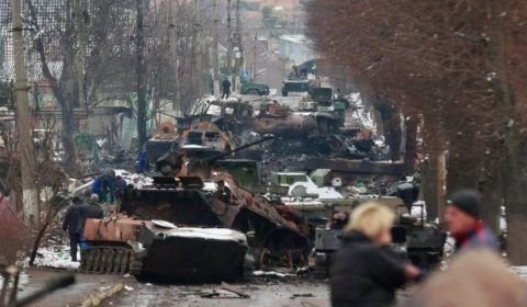 Rússia informa baixas: 498 soldados mortos e mais de 1,5 mil feridos