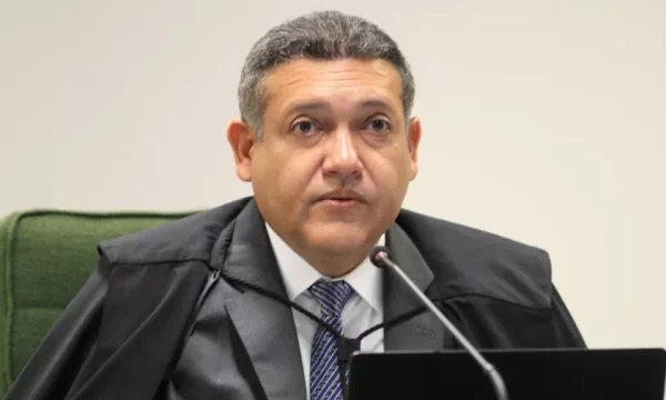 STF julga ação que pode encurtar punição de condenados na Ficha Limpa