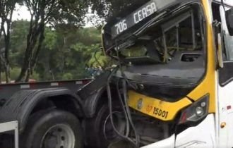 URGENTE: grave acidente no Amazonas entre ônibus e caminhão deixa vários feridos