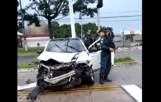 Veja Vídeo: Grave acidente deixa viatura da Polícia destruído