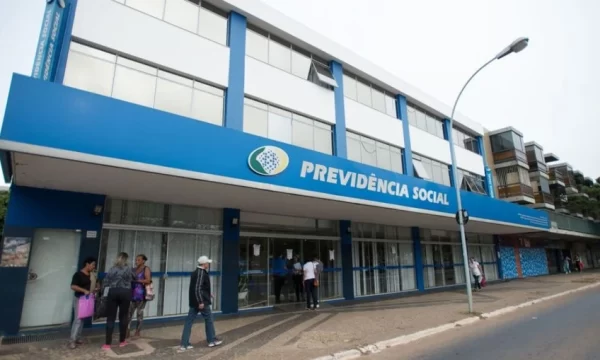 Votação sobre pagamento de perícias médicas do INSS deve ocorrer hoje