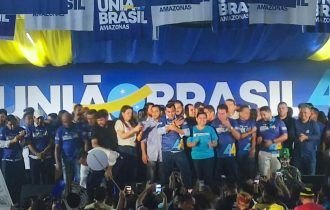 Wilson Lima leva multidão em evento de filiação ao União Brasil; Roberto Cidade deixa o PV