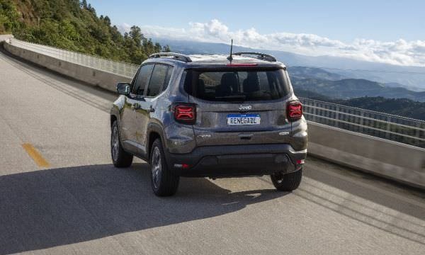 Jeep amplia qualidades do Renegade na linha 2023