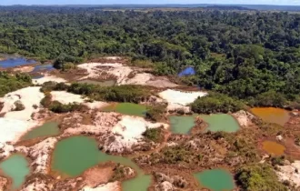 Após críticas, projeto de mineração em terras indígenas trava na Câmara