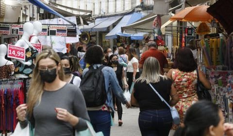 Vendas de varejo devem recuar no período fevereiro-abril