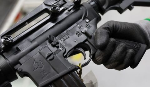 Laudo sobre assassinato de petista aponta 13 tiros e descarta pedrada em carro
