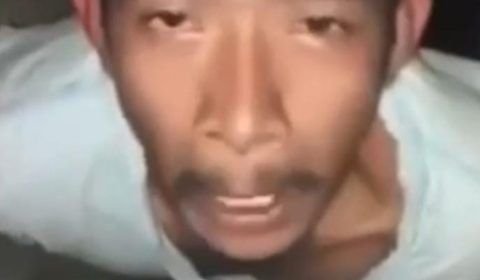Facção corta cabeça de homem com facão amolado; ASSISTA VÍDEO