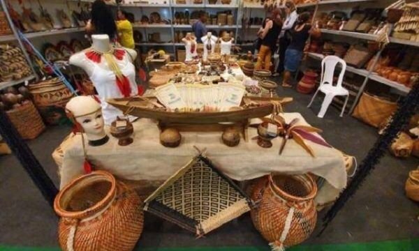 Feiras de artesanato da prefeitura encerram março com faturamento de mais de R$ 50 mil