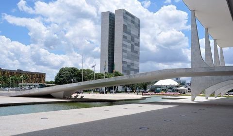 Governo tem até sexta para enviar projeto da LDO de 2023 ao Congresso