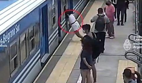 Mulher passa mal, desmaia e cai nos trilhos do trem na Argentina