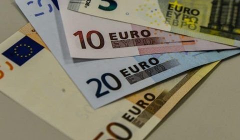 Taxa de inflação alcança nível recorde na zona euro em março