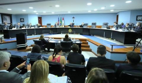 ​TCE-AM nega recurso e mantém multa a ex-gestora da Seinfra