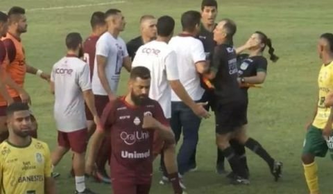 Técnico dá cabeçada em mulher durante jogo do Campeonato Capixaba