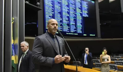 Tornozeleira de Silveira está descarregada desde o dia 17, diz governo do DF