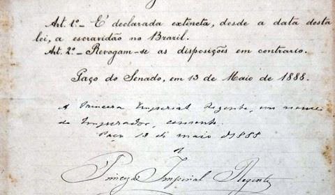 Só com luta de negros foi possível abolir escravidão, diz especialista