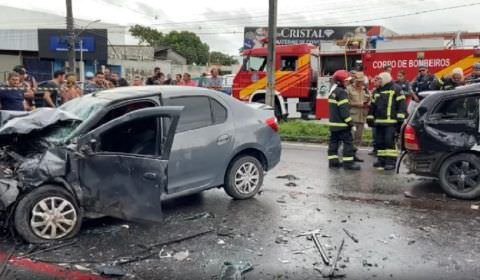 Veja vídeo: grave acidente em Manaus deixa duas pessoas mortas