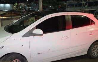 Dupla tem carro crivado de balas enquanto chegava para executar rivais em Manaus