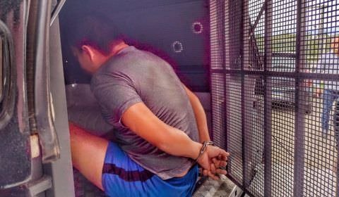 Adolescente estuprada por padrasto em Manaus conta que mãe sabia e o 'perdoava'