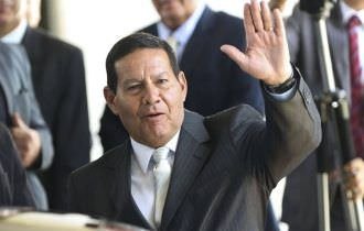 Após anúncio de candidatura ao Senado, idas de Mourão ao RS disparam