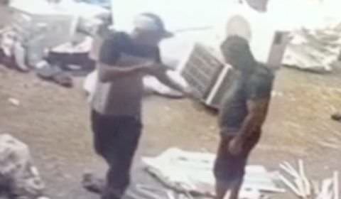 Bandidos levam quase R$10 mil durante assalto a sucataria em Manaus; vídeo