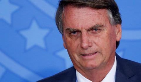 Auxiliares de Bolsonaro dizem que governo decide não dar reajuste a servidores e opta por aumento em vale-alimentação