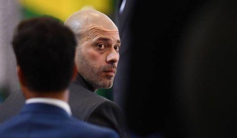 Indulto a Daniel Silveira deve gerar preocupação nas comunidades nacional e internacional, diz especialista