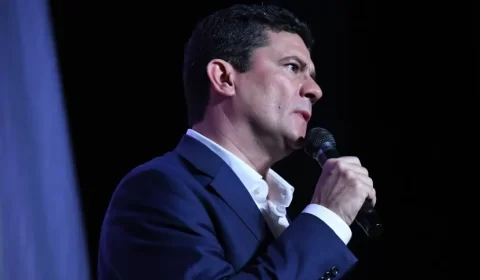 Justiça aceita pedido e Moro se torna réu em ação do PT por danos na Lava Jato