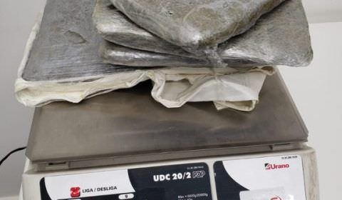 Manauara é presa com 3 kg de skunk em aeroporto de Belo Horizonte