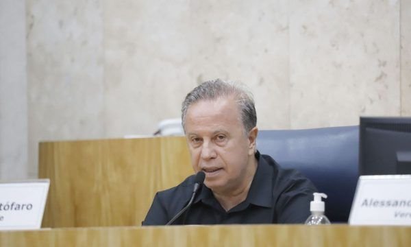 PSB de São Paulo desfilia vereador Camilo Cristófaro após fala racista