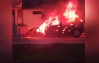 Um dia após sair da manutenção, carro pega fogo em avenida de Manaus