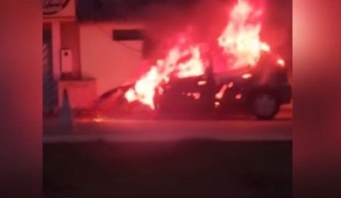 Um dia após sair da manutenção, carro pega fogo em avenida de Manaus