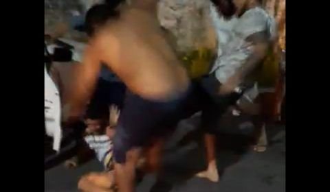 Veja Vídeo: Dois assaltantes são espancados por populares em Manaus